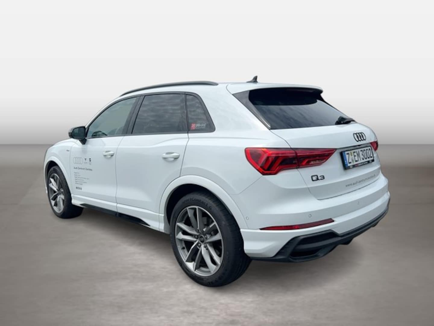 Bild über Audi Q3 S line 40 TDI quattro S tronic - für weitere Informationen kontaktieren Sie den Audi Partner