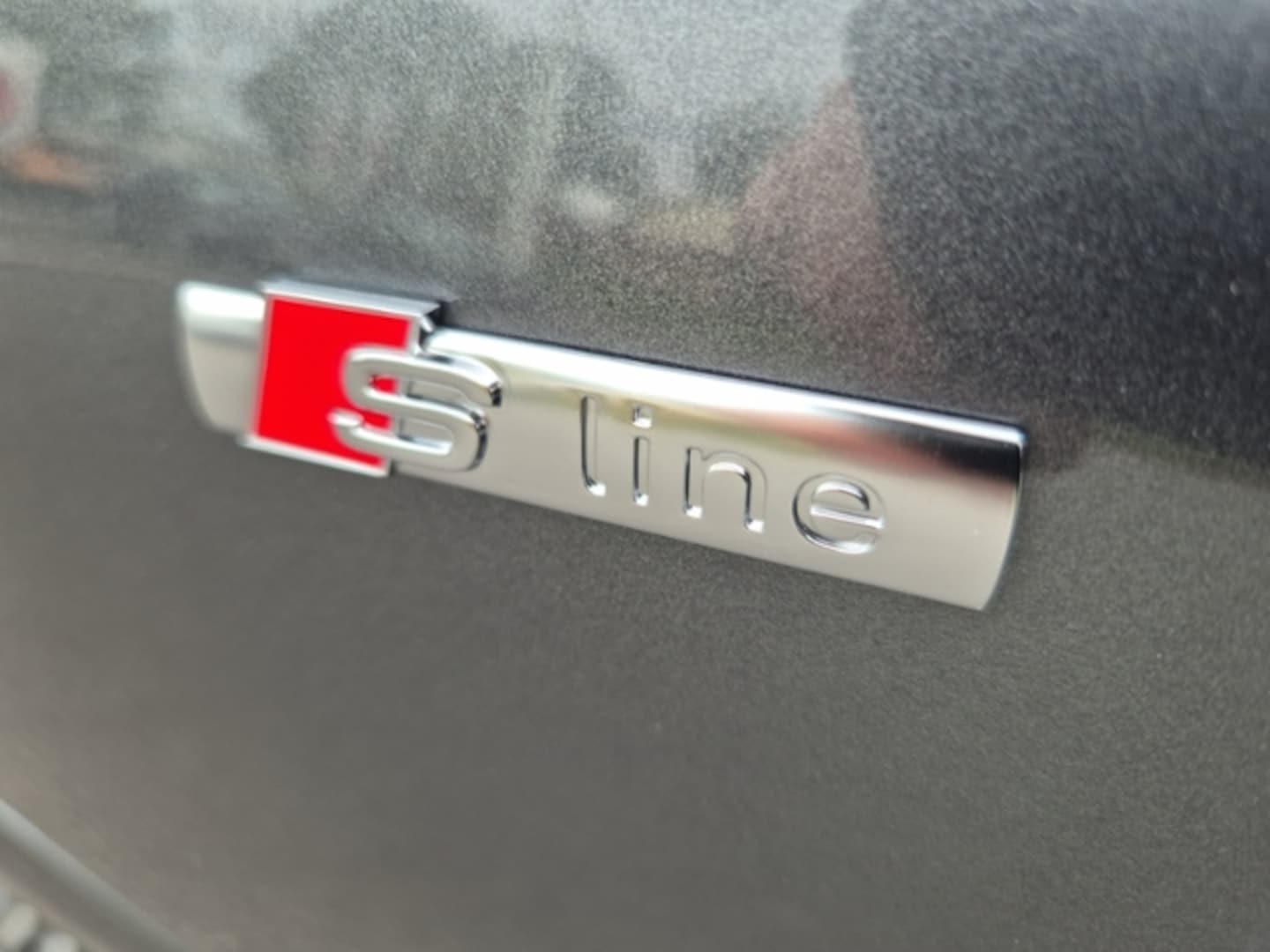 Bild über Audi Q7 SUV TDI quattro 220 kW tiptronic - für weitere Informationen kontaktieren Sie den Audi Partner