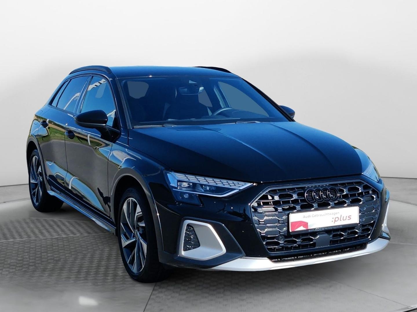 Bild über Audi A3 allstreet 35 TDI S tronic - für weitere Informationen kontaktieren Sie den Audi Partner