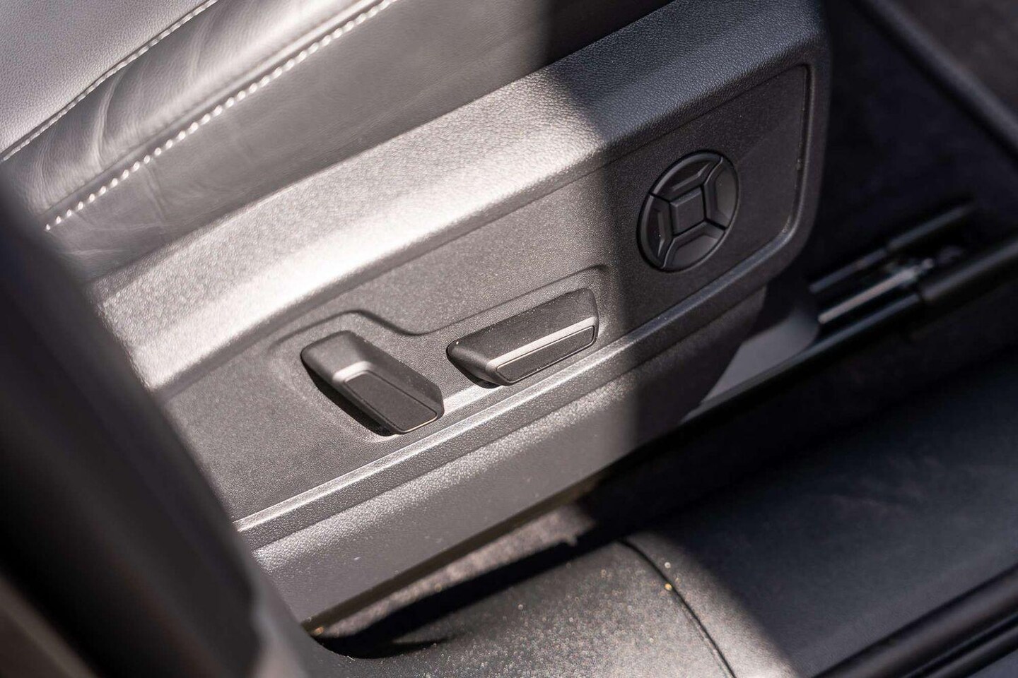 Image about Audi Q5 SUV TFSI quattro 200 kW sport
