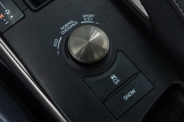 2020 Lexus IS 350 F SPORT - Photo 26