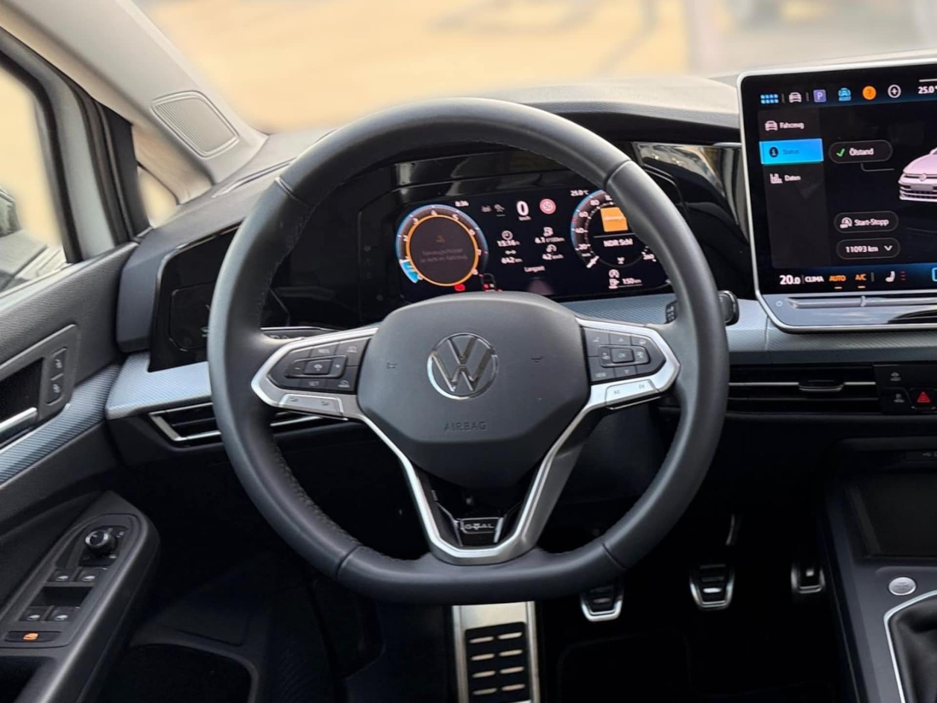 Volkswagen Golf Life