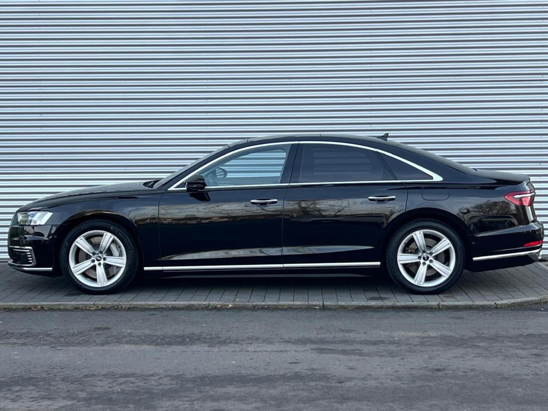 Audi A8 TFSI e