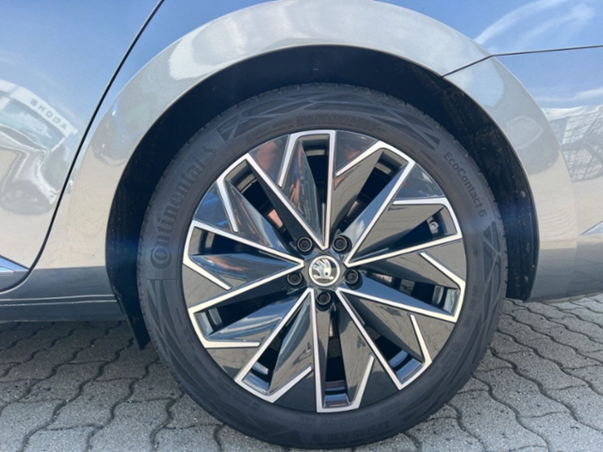 Skoda Superb Combi Laurin & Klement