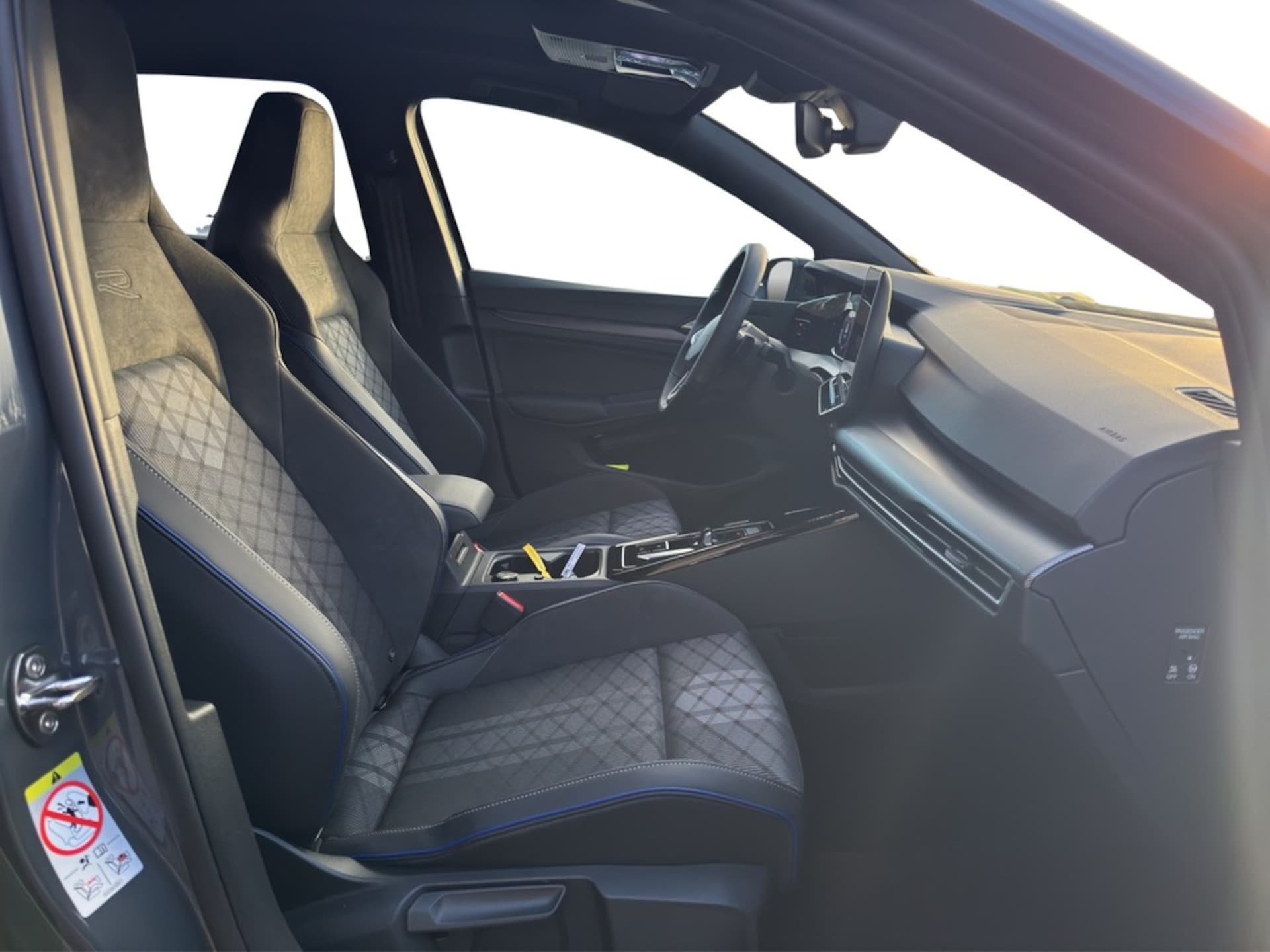 Volkswagen Golf Variant R-Line