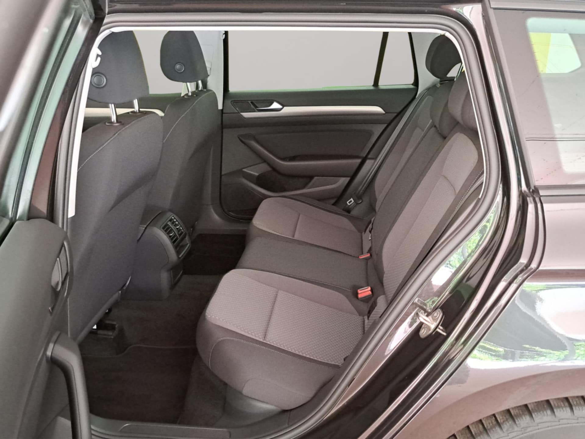 Volkswagen Passat Variant Basis-Modell