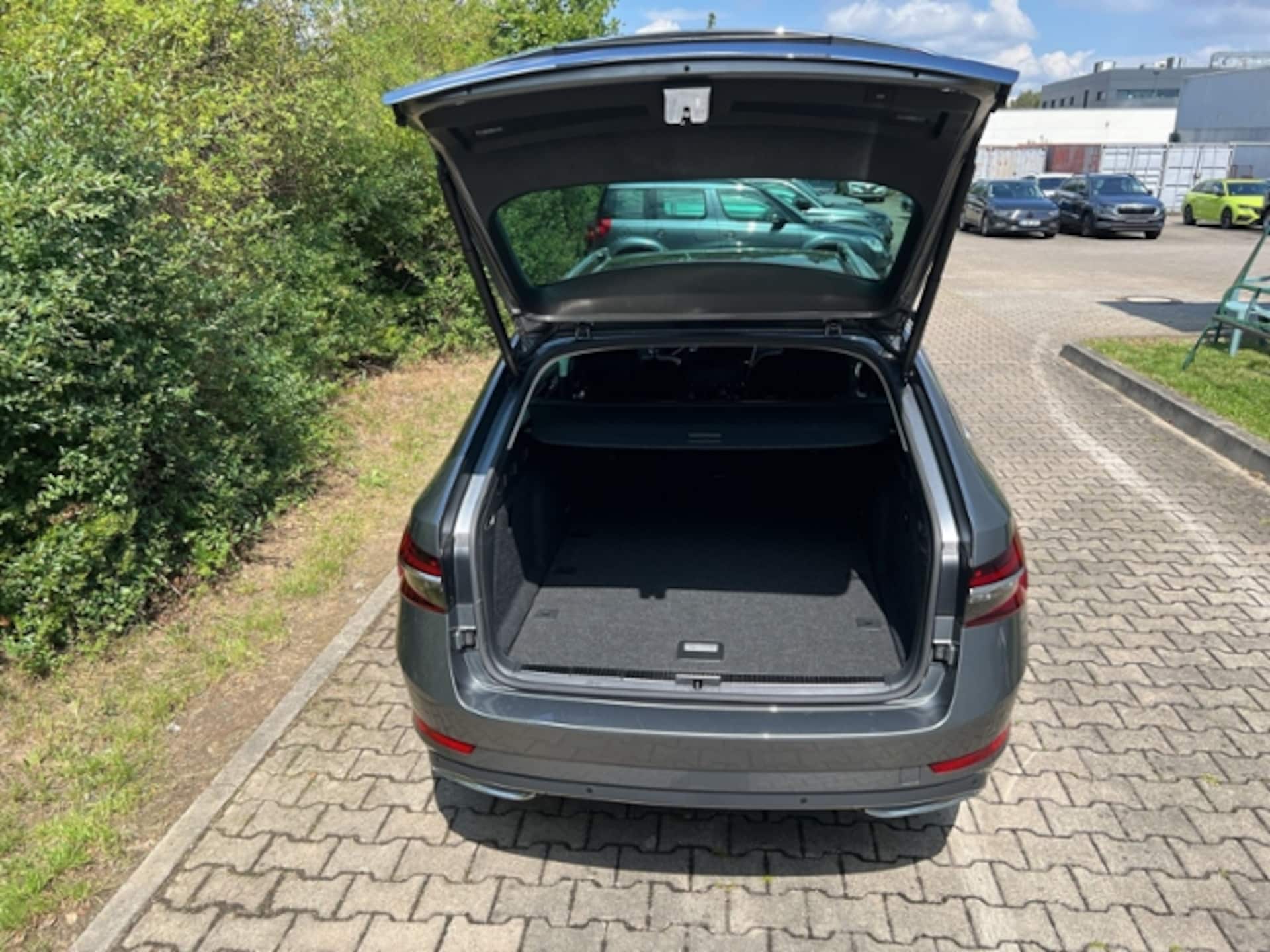Skoda Superb Combi Laurin & Klement