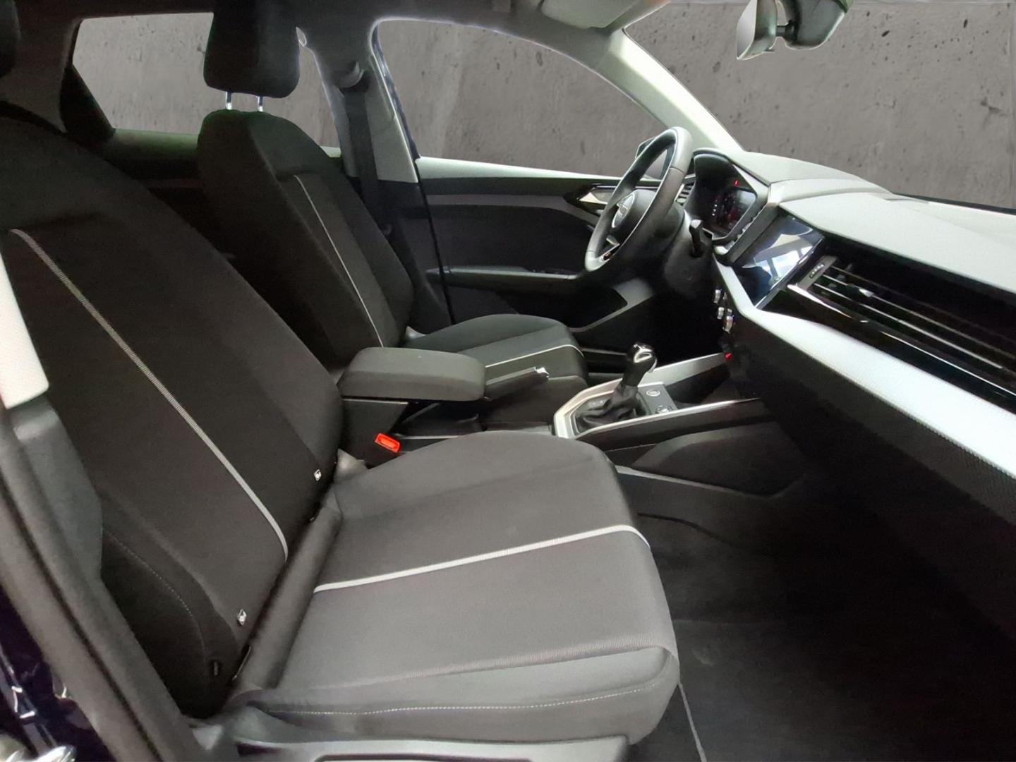 Bild über Audi A1 allstreet 30 TFSI S tronic - für weitere Informationen kontaktieren Sie den Audi Partner