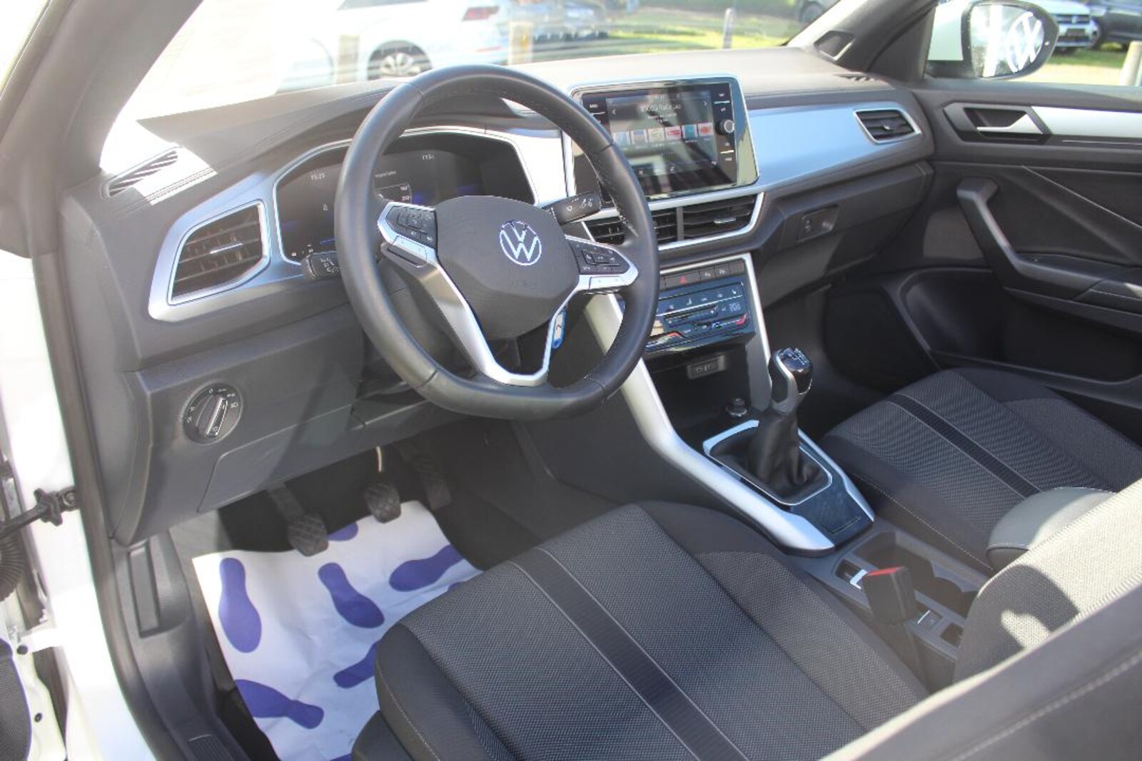 Volkswagen T-Roc Cabriolet – Bild 4