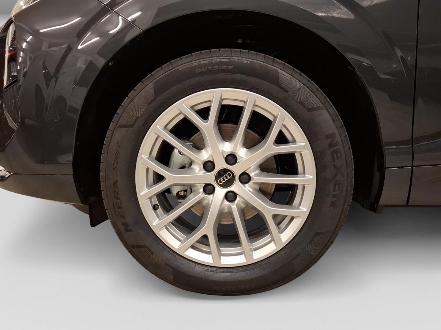 Bild über Audi Q3 SUV TFSI 110 kW S tronic - für weitere Informationen kontaktieren Sie den Audi Partner