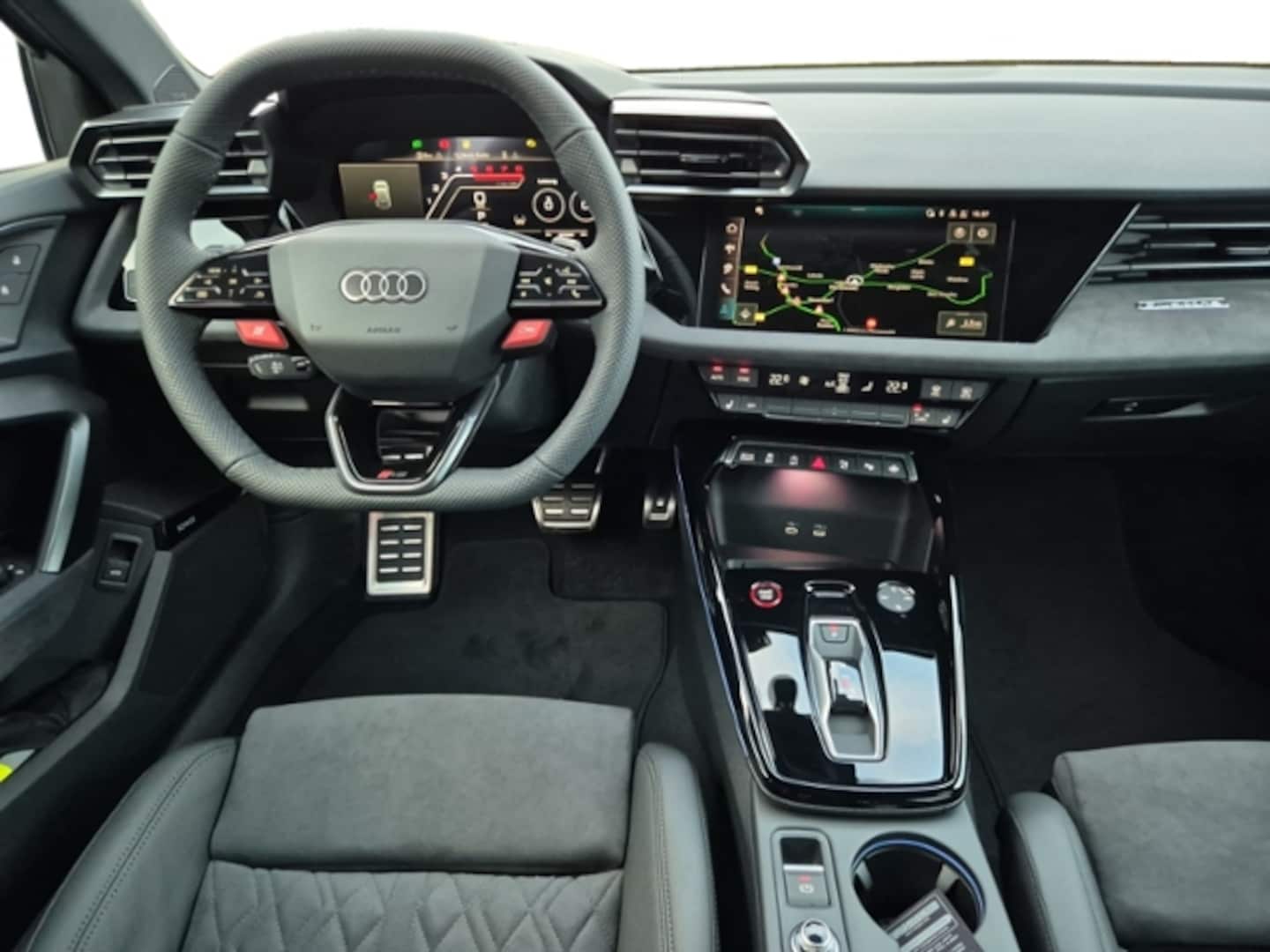 Bild über Audi RS 3 Sportback TFSI quattro 294 kW S tronic - für weitere Informationen kontaktieren Sie den Audi Partner