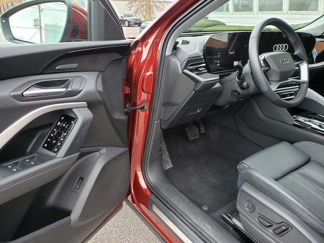 2025 Audi Q5 Premium Plus - Photo 8