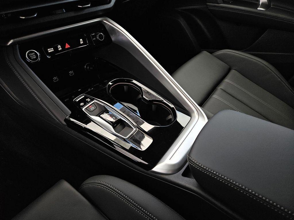 2025 Audi Q5 Premium Plus - Photo 14