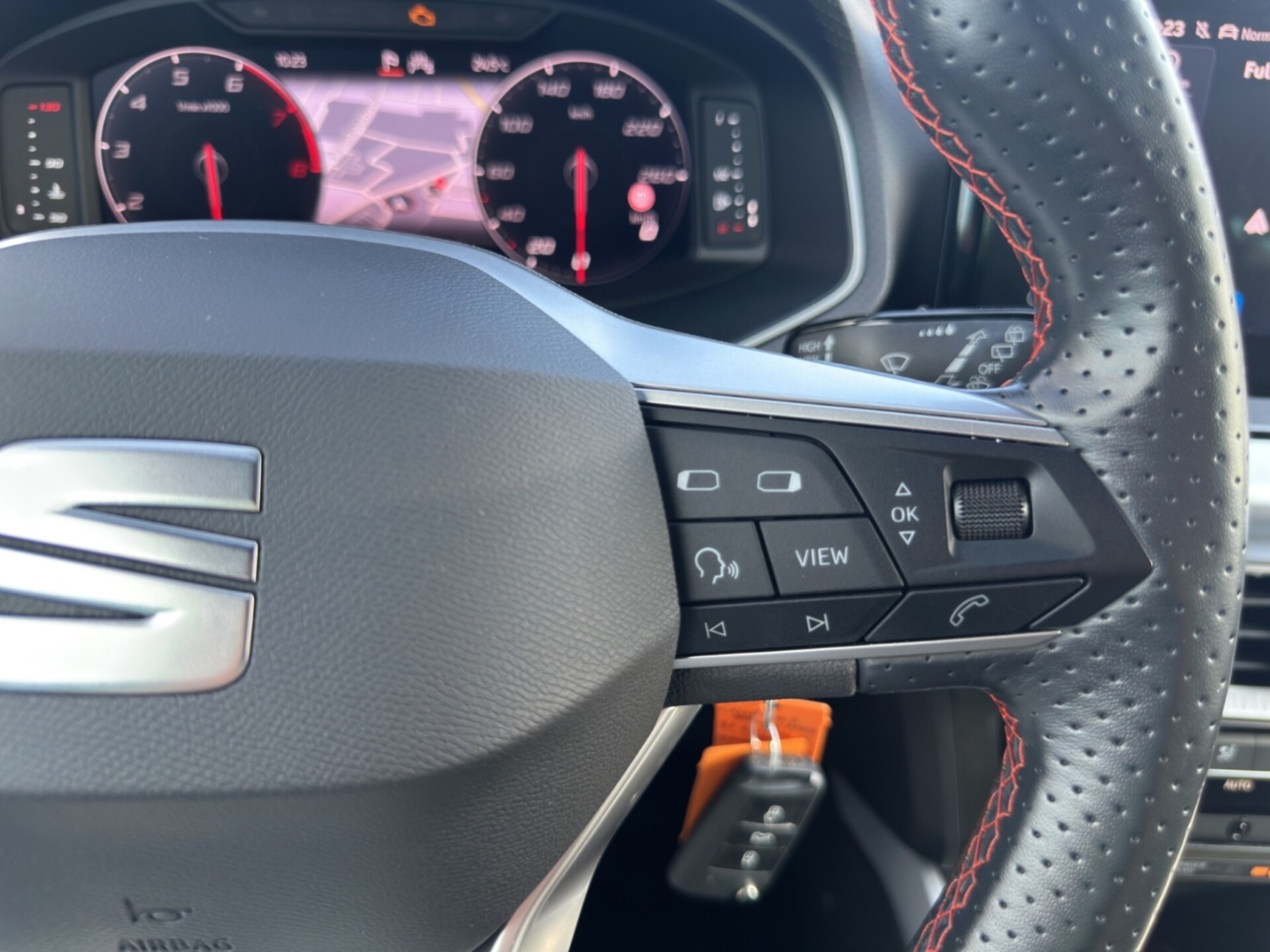 SEAT Arona FR