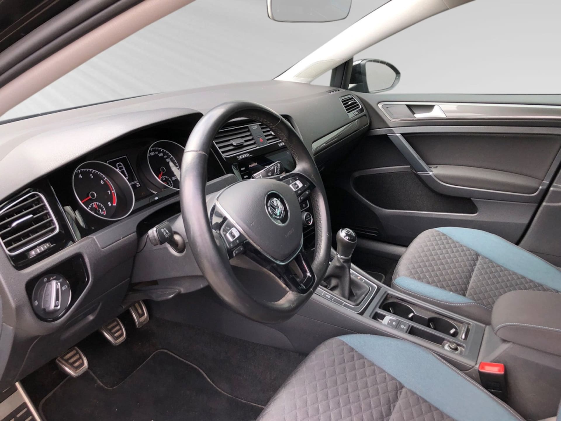 Volkswagen Golf IQ.DRIVE