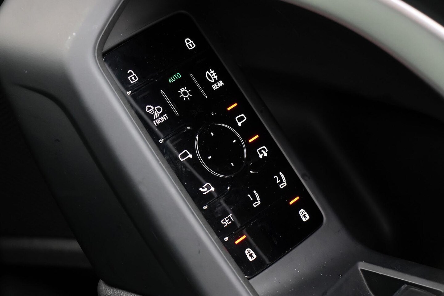 Image about Audi Q5 SUV TDI quattro 150 kW sport