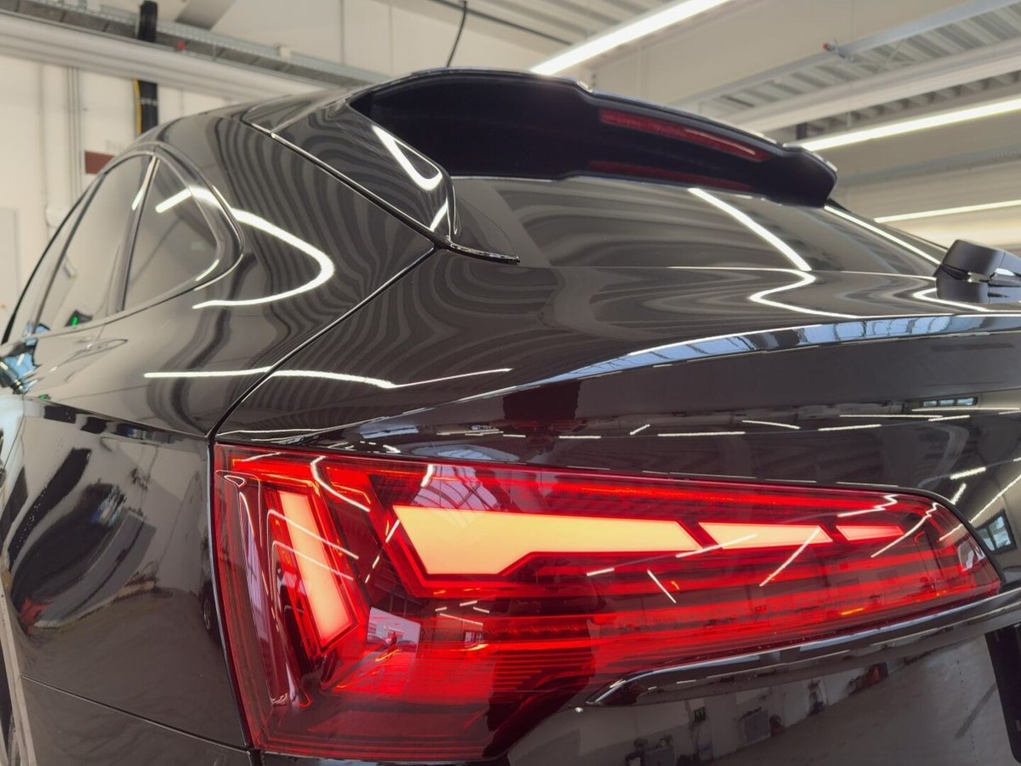 Bild über Audi Q5 Sportback 40 TDI quattro S tronic - für weitere Informationen kontaktieren Sie den Audi Partner