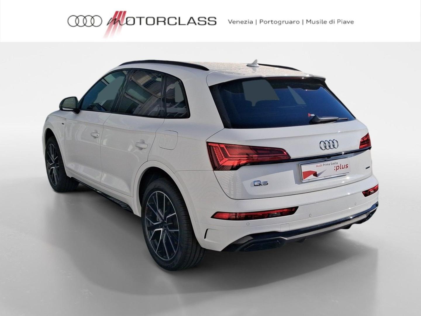 Immagine di Audi Q5 TFSI e S line plus 50 TFSI e quattro 220 kW (299 CV) S tronic - Vista: for more details contact your dealer