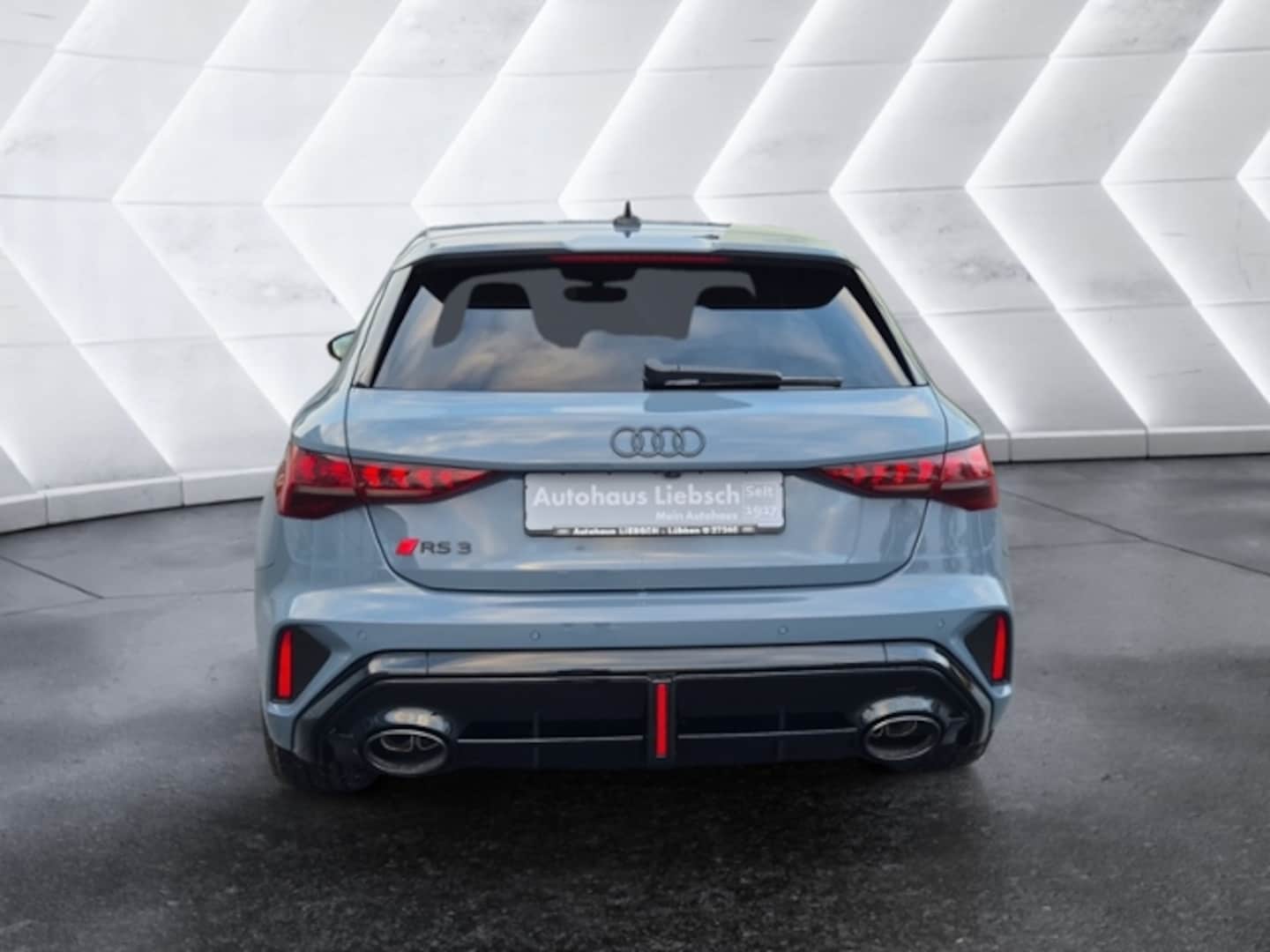 Bild über Audi RS 3 Sportback TFSI quattro 294 kW S tronic - für weitere Informationen kontaktieren Sie den Audi Partner