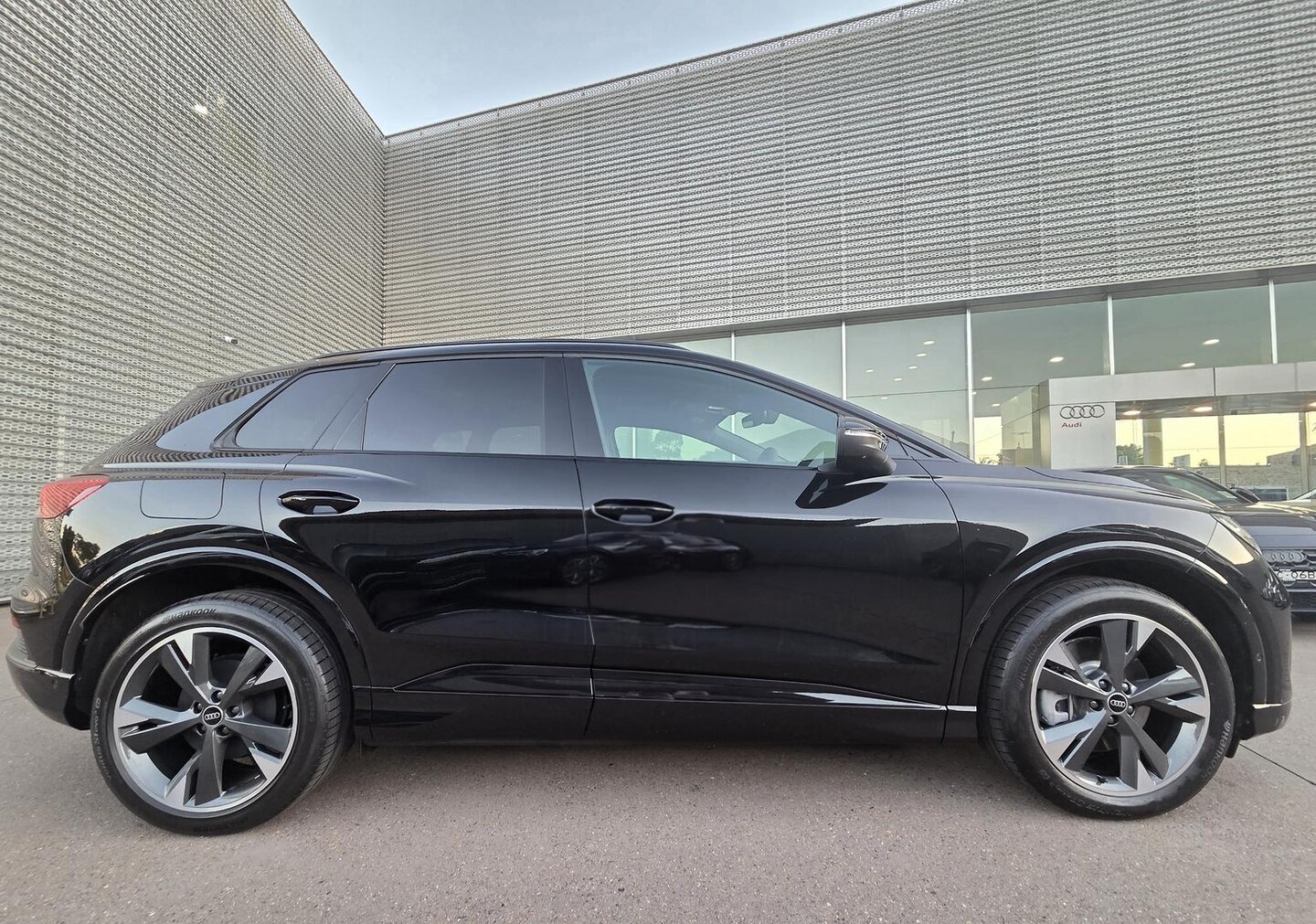 Image about Audi Q4 e-tron e-tron