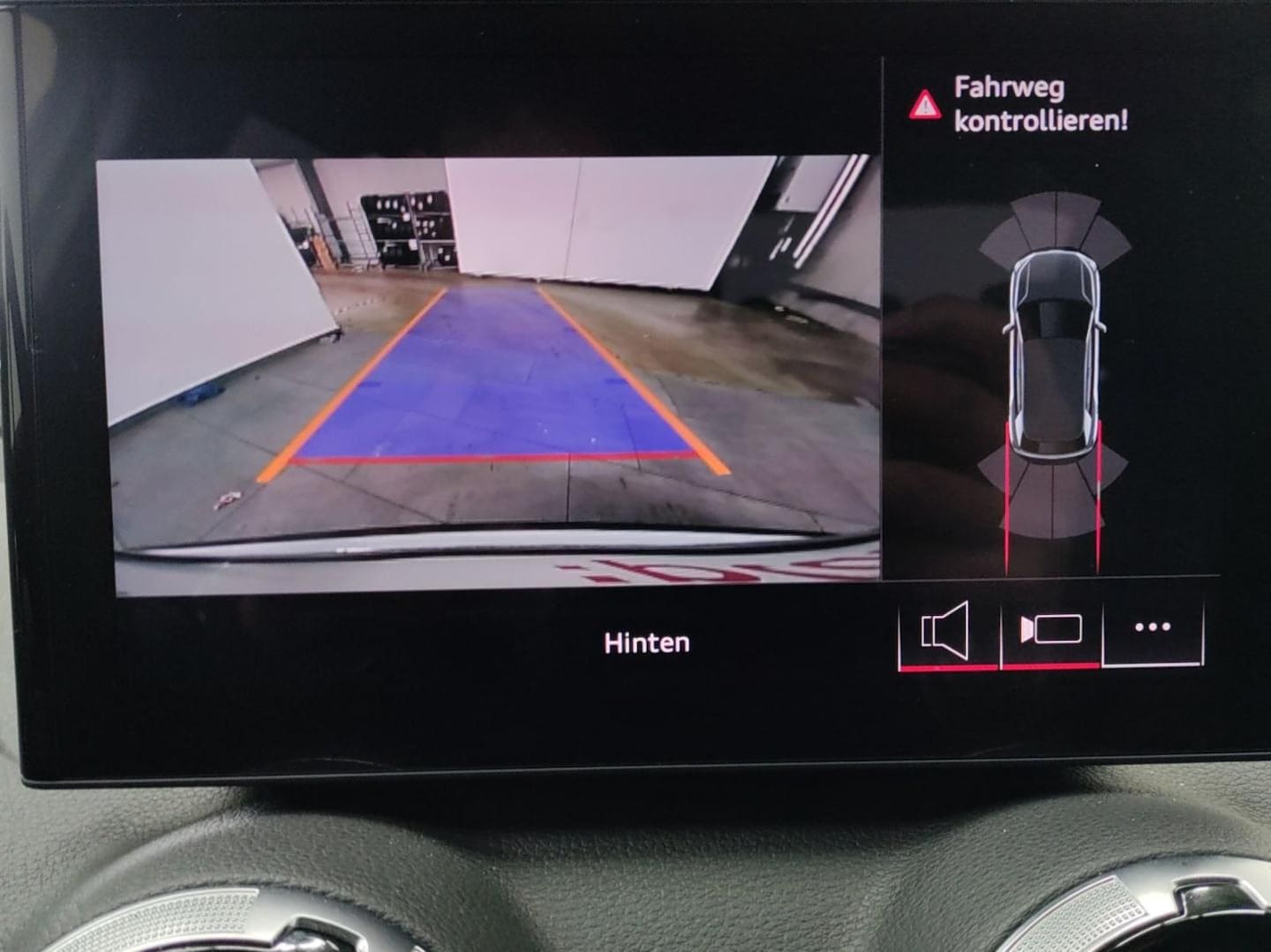 Bild über Audi Q2 S line 40 TFSI quattro S tronic - für weitere Informationen kontaktieren Sie den Audi Partner