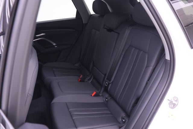 2025 Audi Q5 Premium - Photo 13