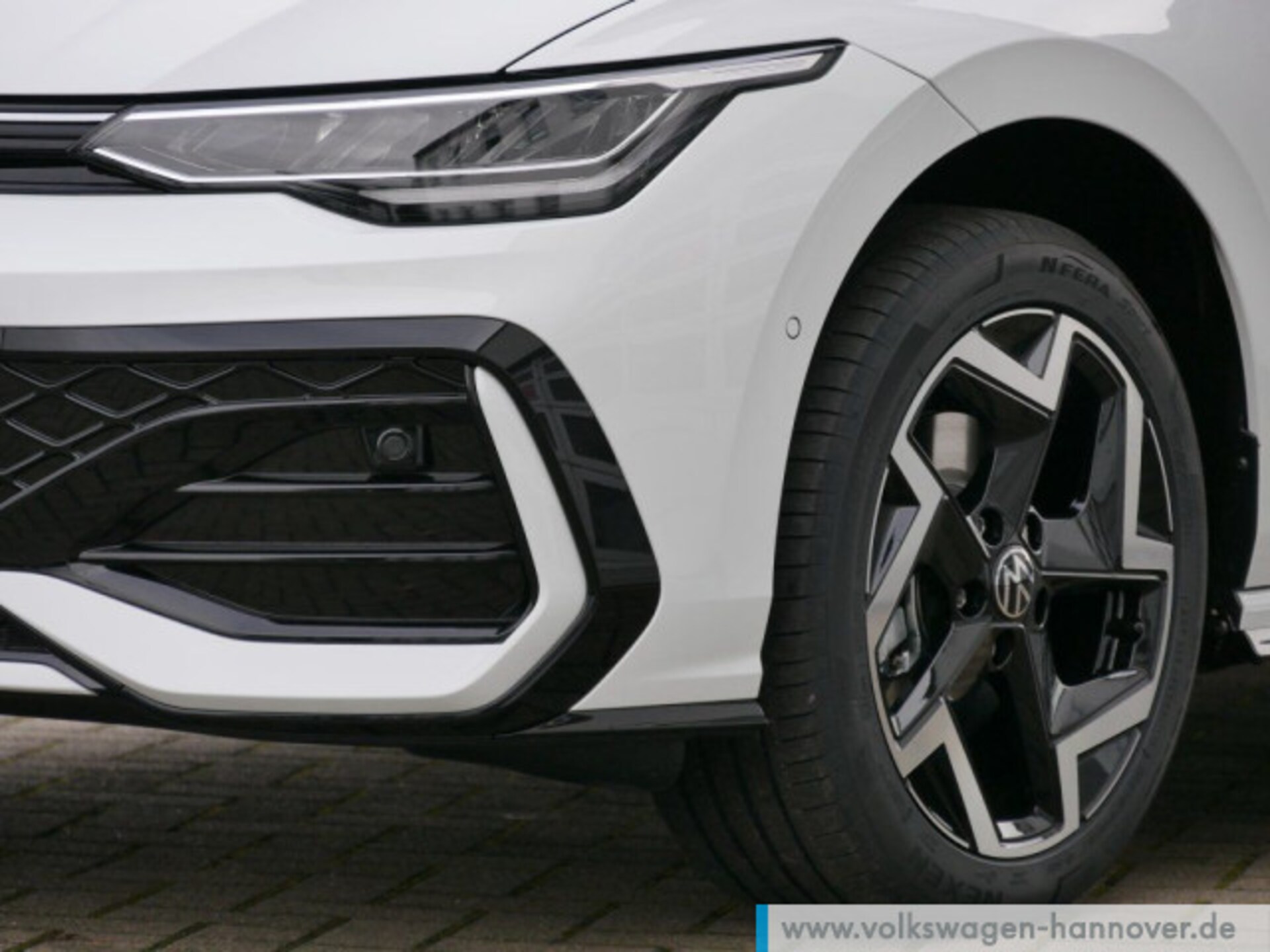 Volkswagen Golf R-Line