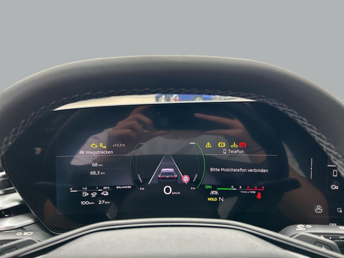 Bild über Audi A5 Avant e-hybrid e-hybrid quattro 220 kW S tronic - für weitere Informationen kontaktieren Sie den Audi Partner