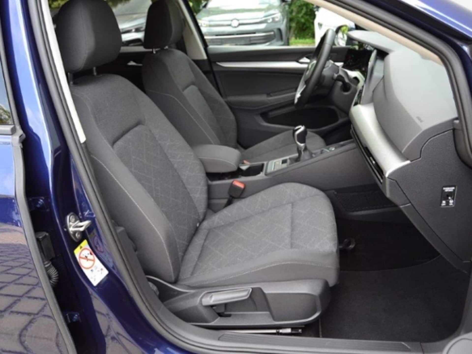 Volkswagen Golf Variant Life