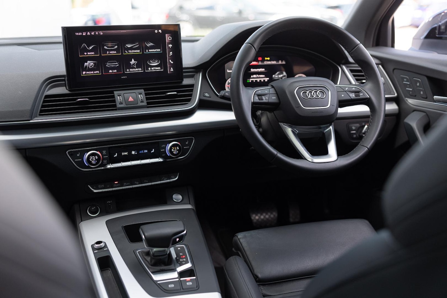 Image about Audi Q5 Sport 40 TDI quattro S tronic
