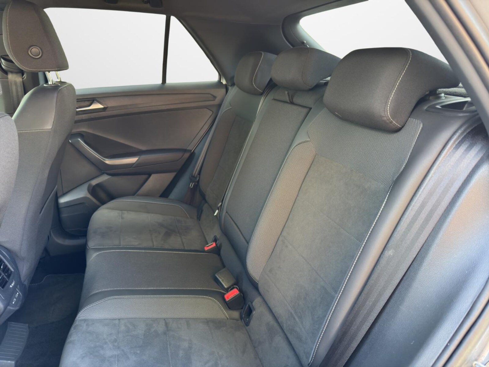 Volkswagen T-Roc – Bild 12