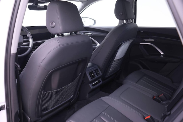 2025 Audi Q5 Premium - Photo 14