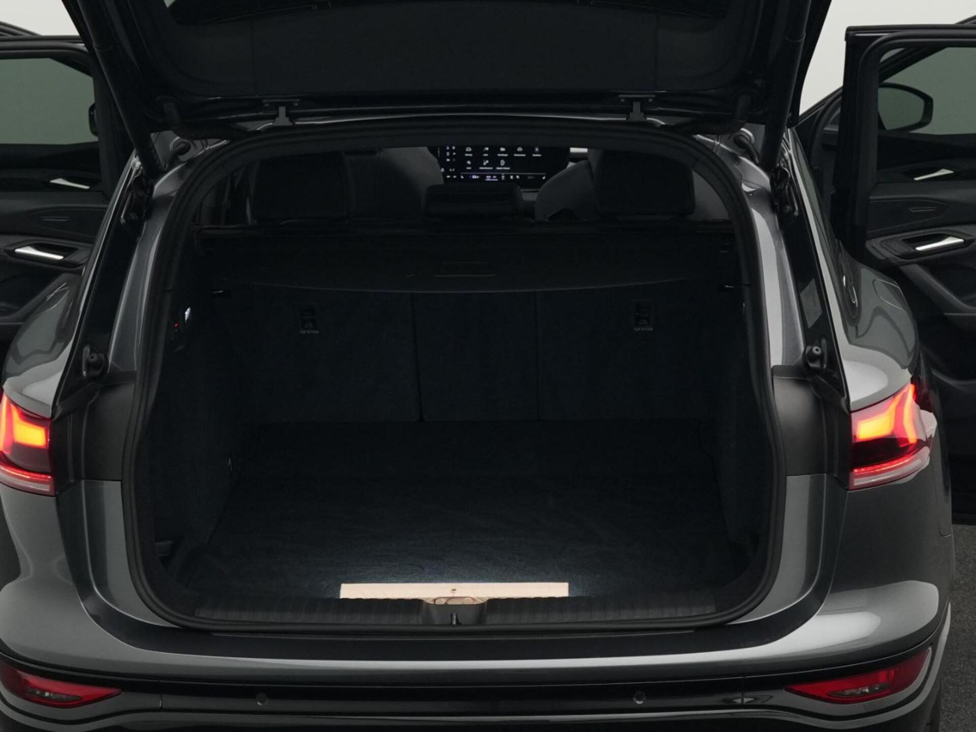 Audi Q6 SUV e-tron