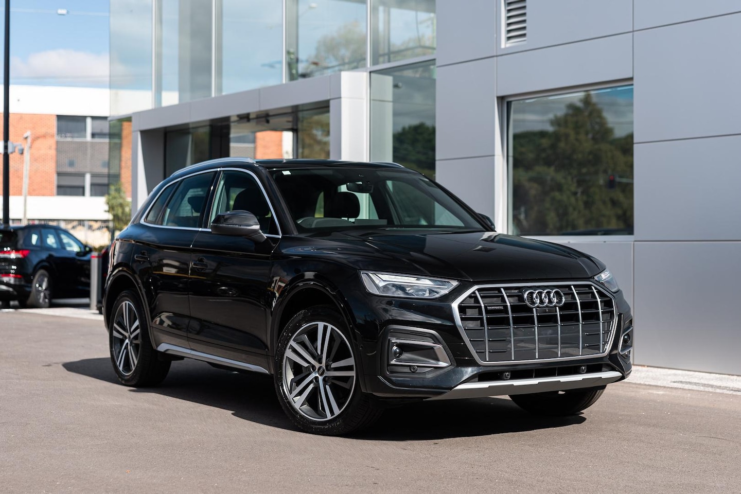 Image about Audi Q5 Sport 40 TDI quattro S tronic