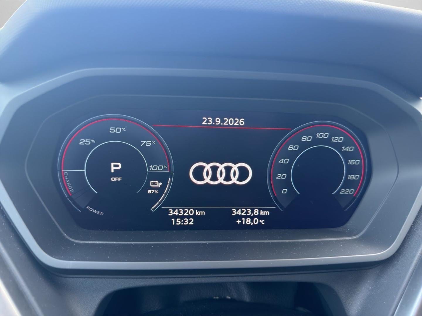 Bild über Audi Q4 Sportback e-tron 40 e-tron - für weitere Informationen kontaktieren Sie den Audi Partner