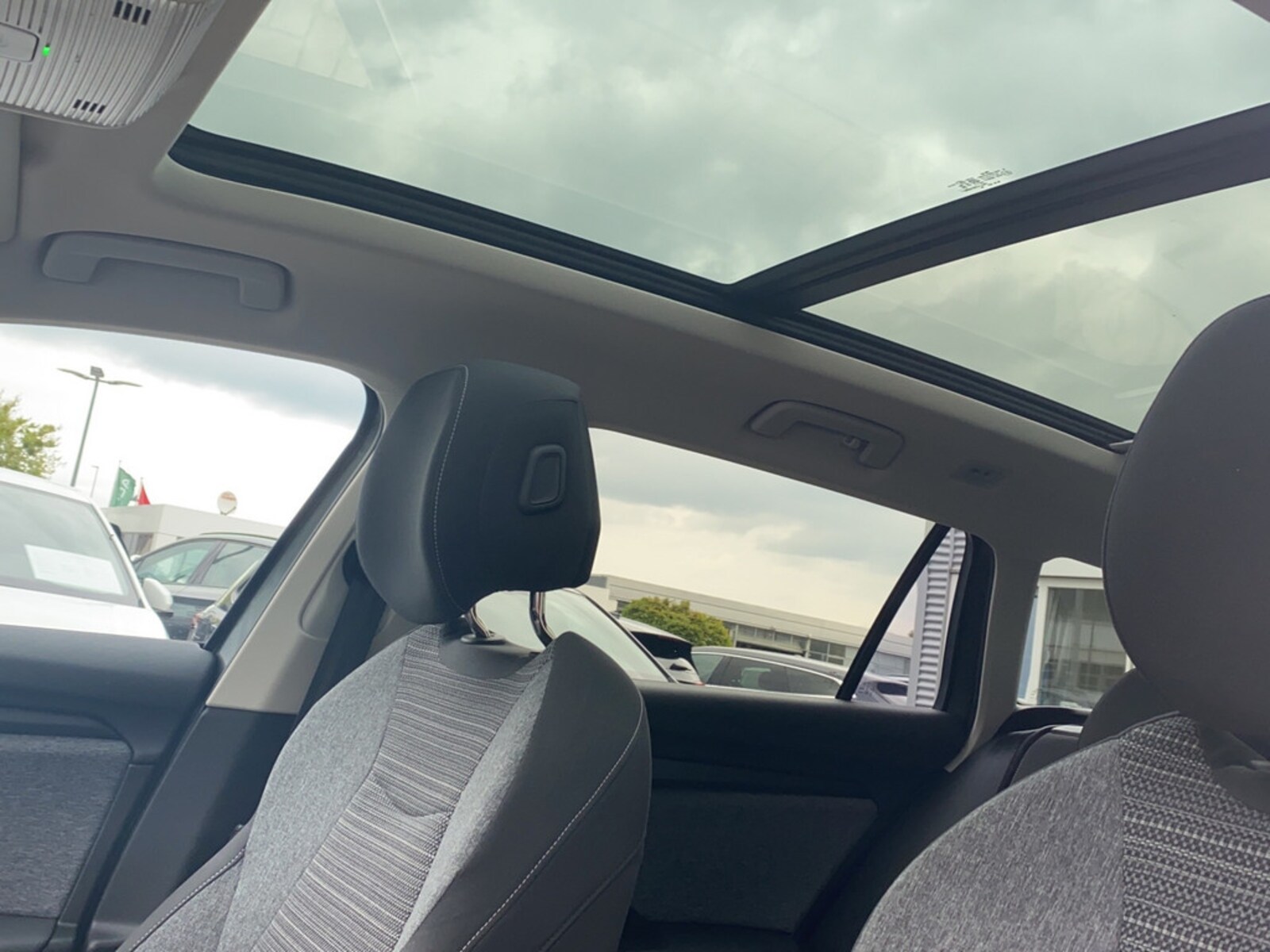Škoda Superb Combi – Bild 20