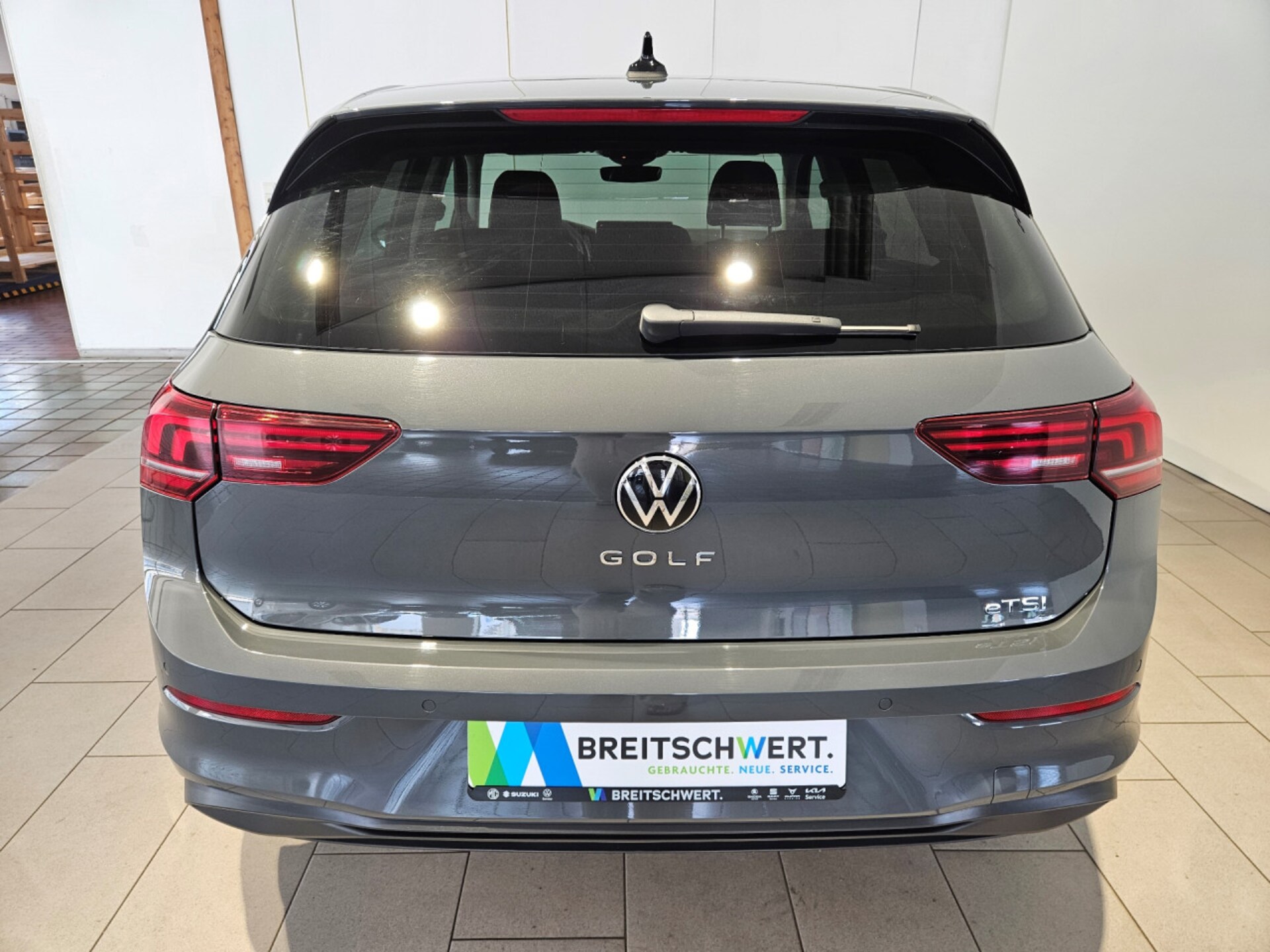 Volkswagen Golf Life