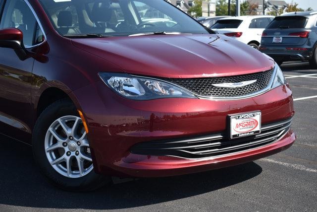 Used 2019 Chrysler Pacifica LX with VIN 2C4RC1CG2KR705355 for sale in Morton Grove, IL