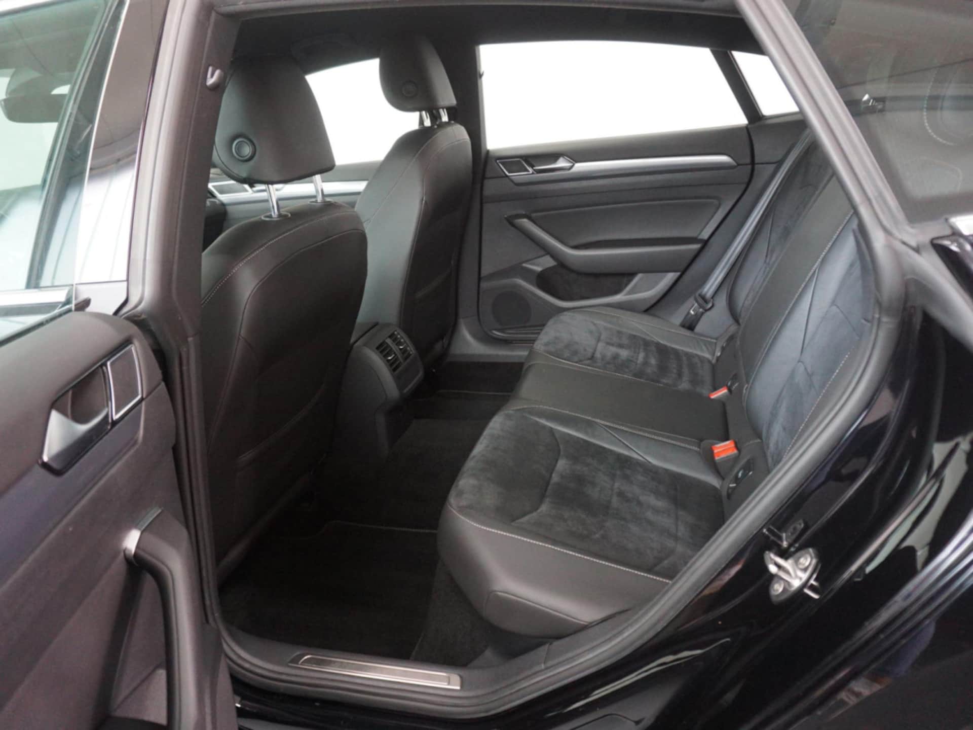 Volkswagen Arteon R-Line