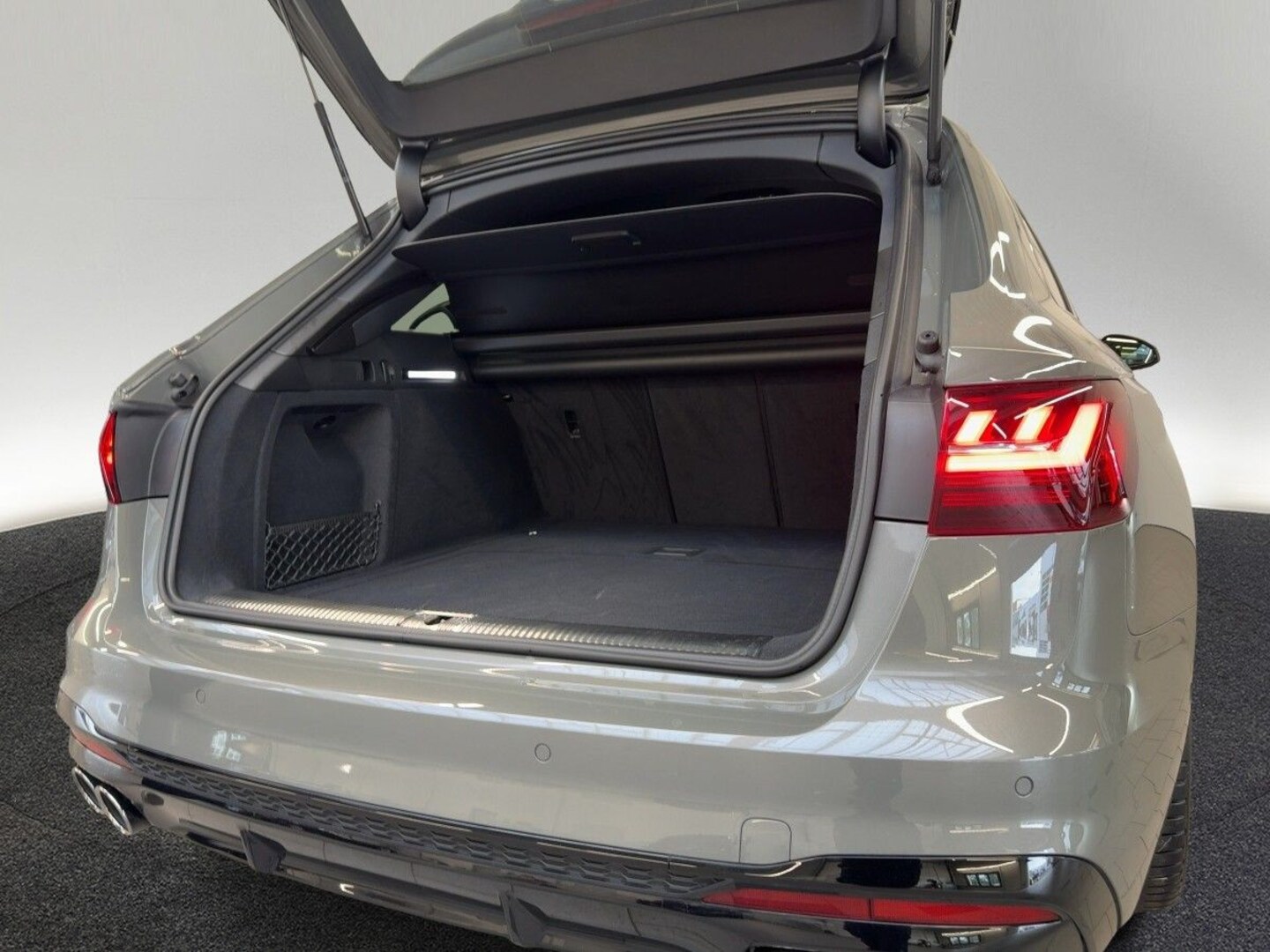Bild über - für weitere Informationen kontaktieren Sie den Audi Partner