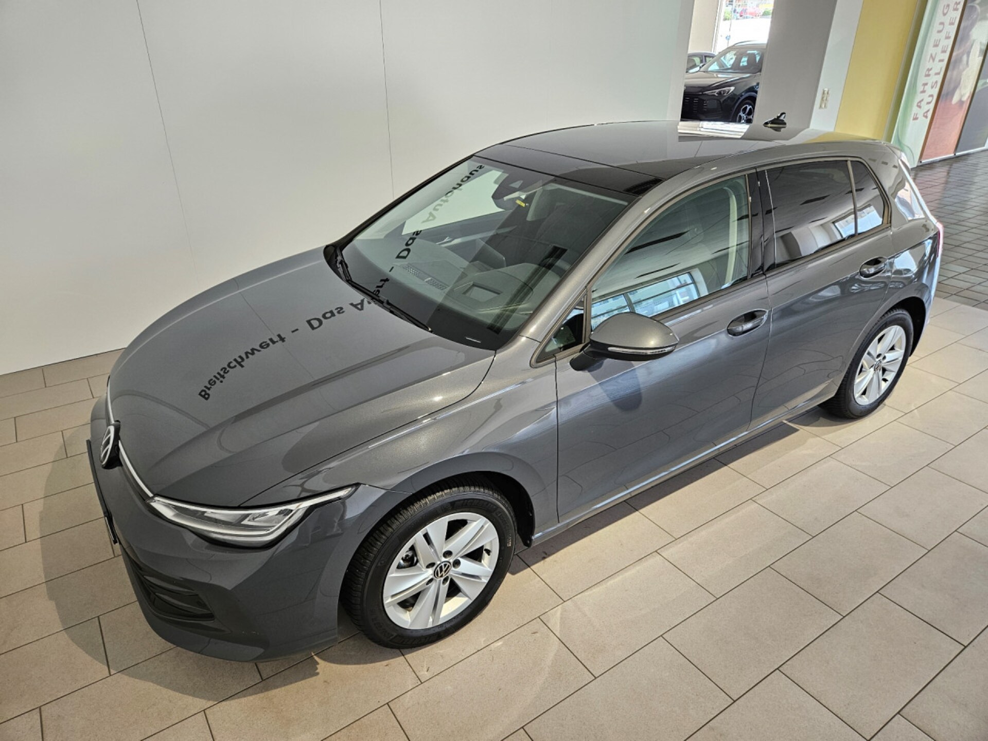 Volkswagen Golf Life