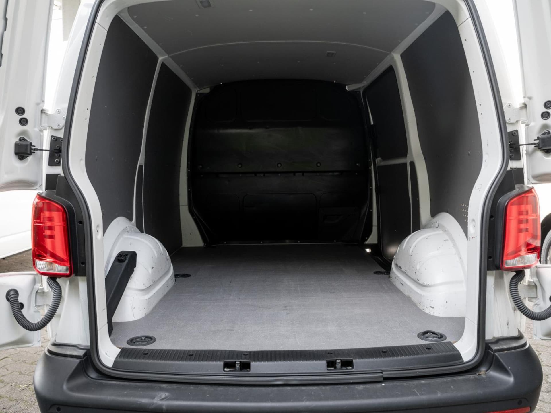 Volkswagen T6.1 Transporter Kasten kurzer Radstand