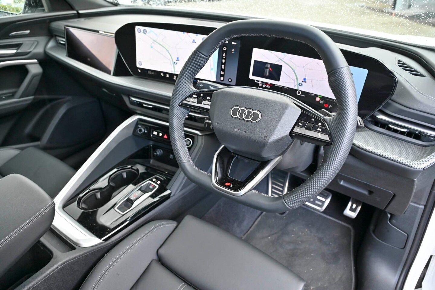 Image about Audi Q5 SUV e-hybrid quattro S tronic