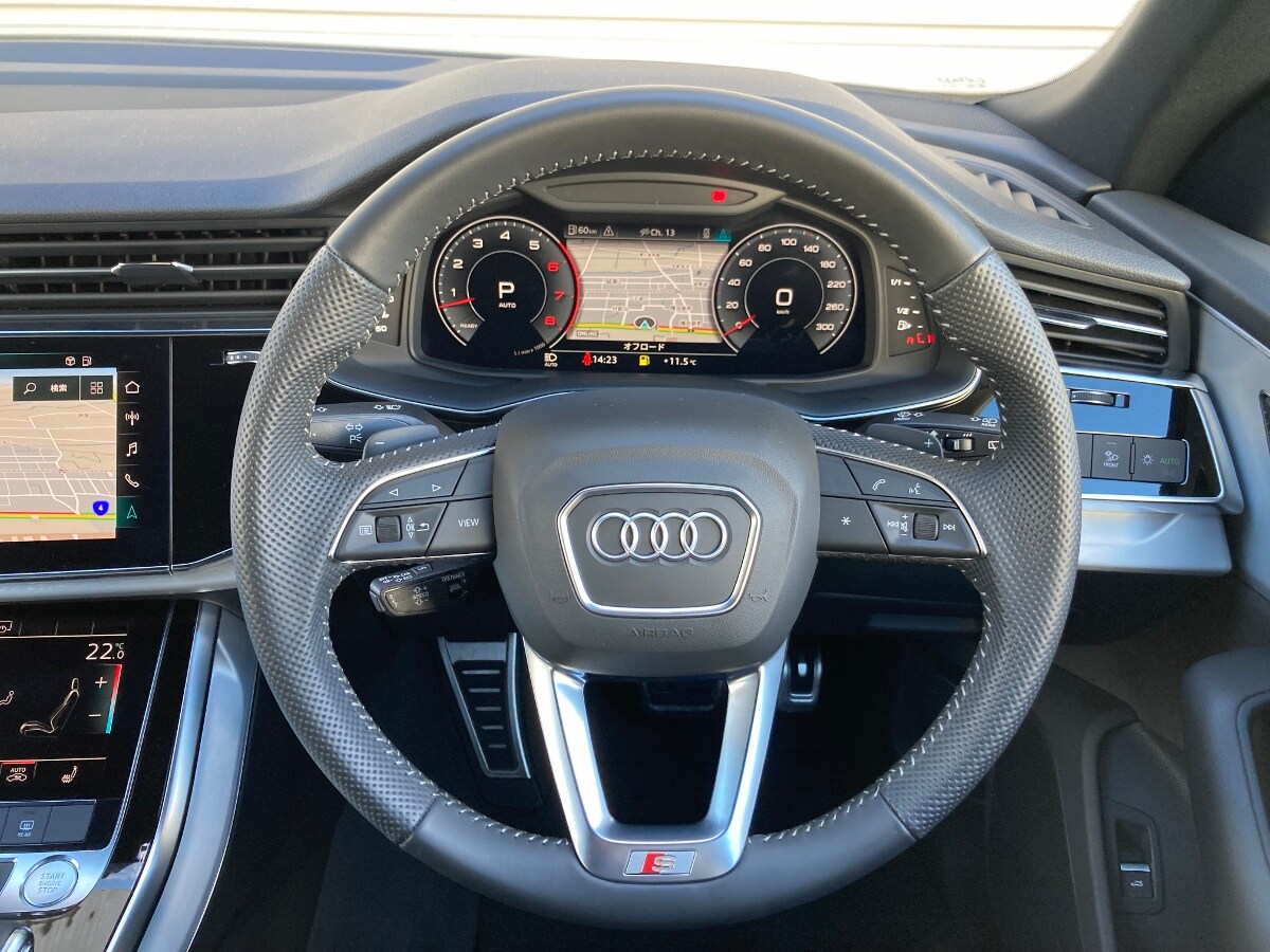 Image about Audi Q8 55 TFSI quattro debut package S line