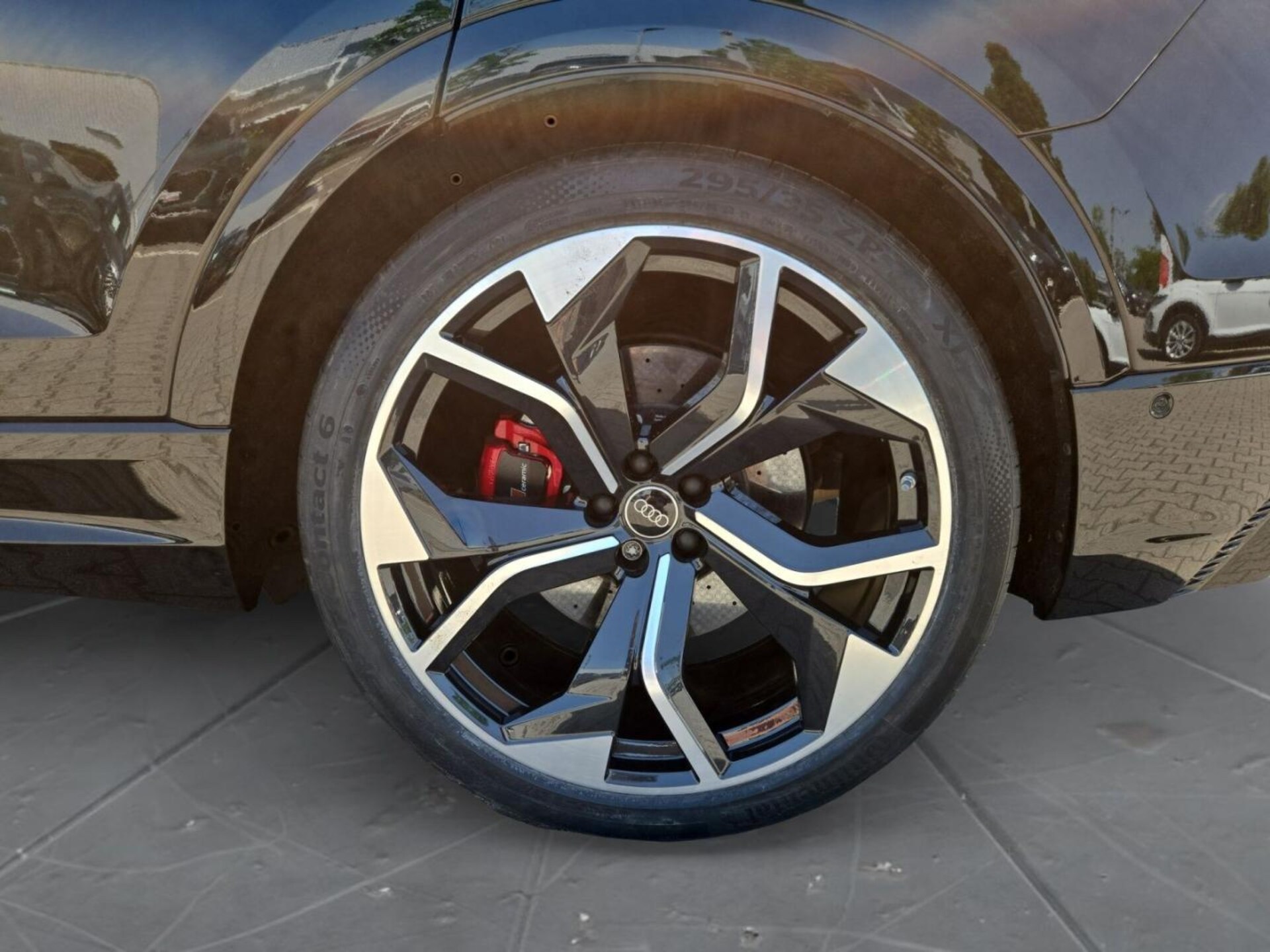 Audi RS Q8 SUV