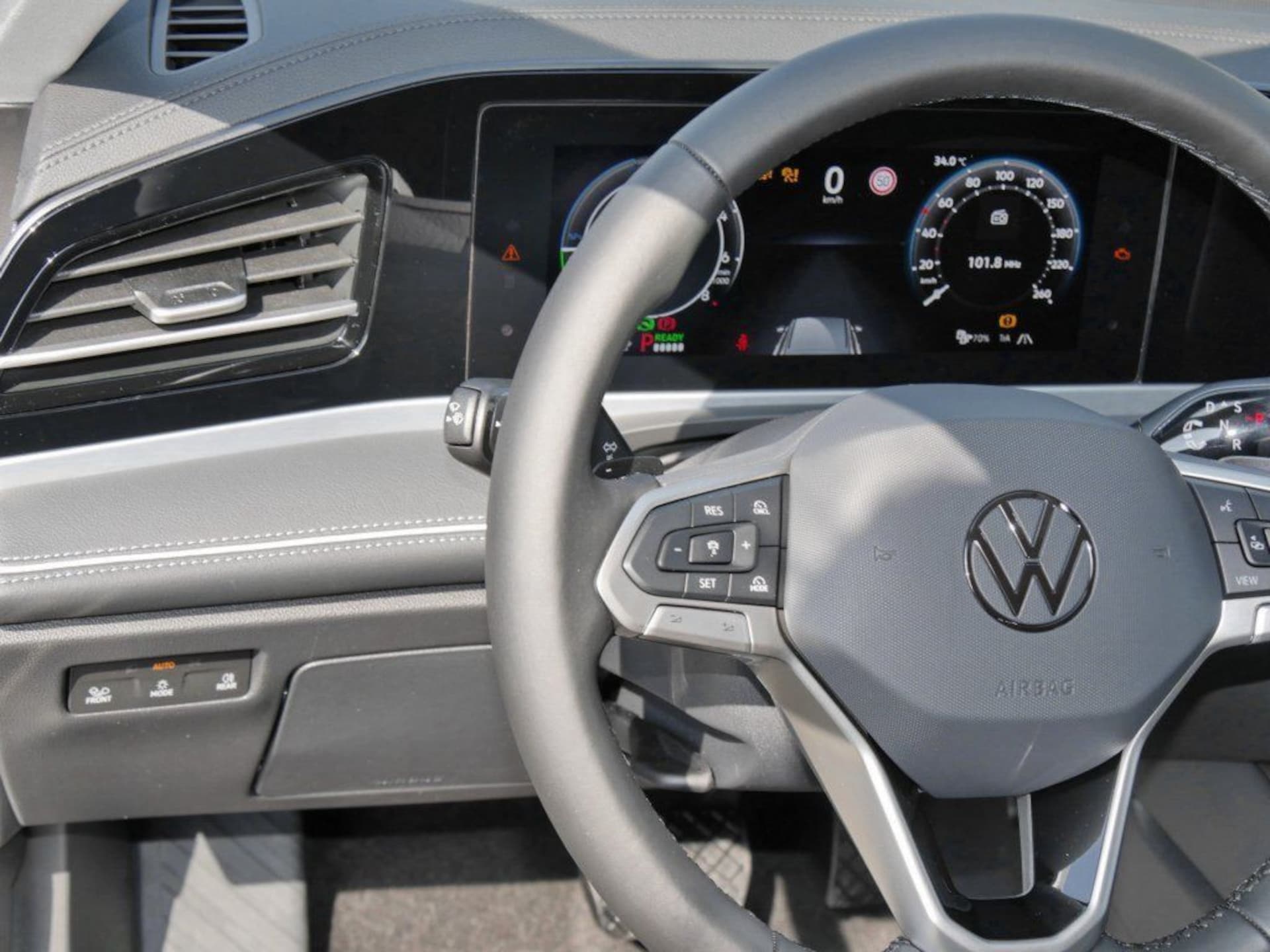 Volkswagen Passat Elegance