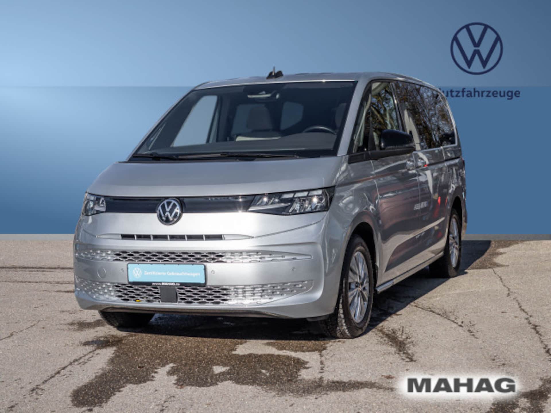 Volkswagen Multivan Langversion Basis-Modell