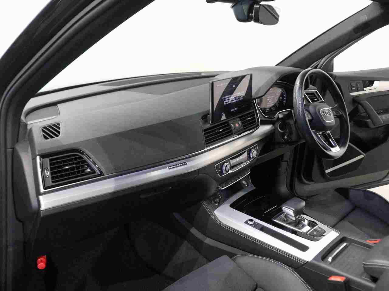 Image about Audi Q5 Sportback 40 TDI quattro S line