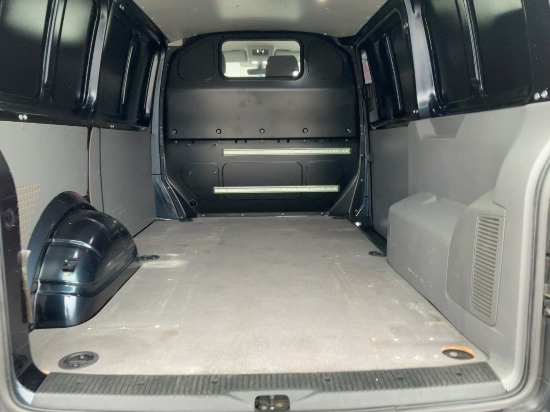 Volkswagen T6.1 Transporter Kasten kurzer Radstand