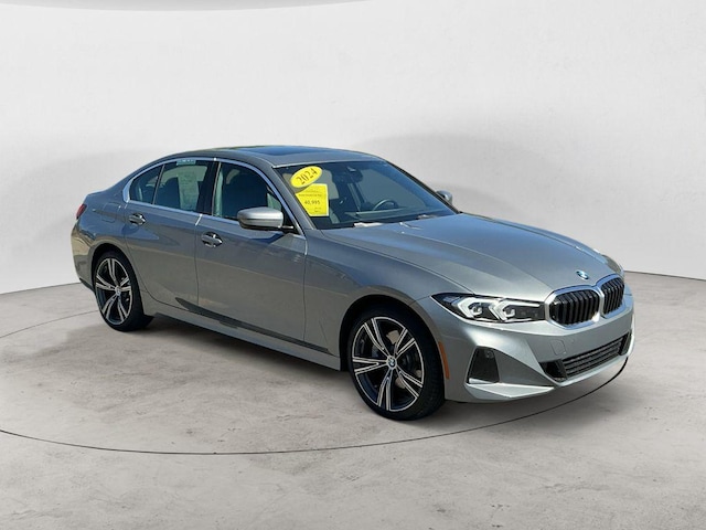 Photo of 2024 BMW 330i